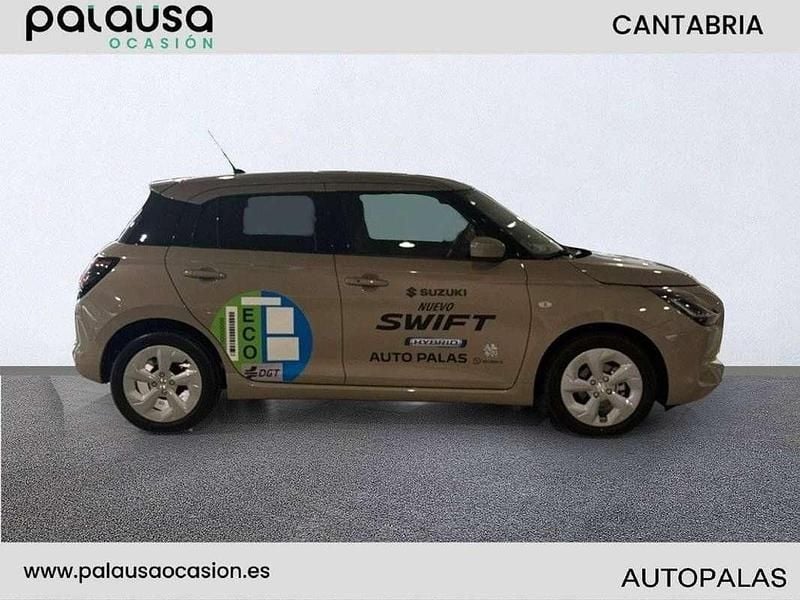 Usado Suzuki Swift 83 CV (61 kW) 2025 Beige Utilitario