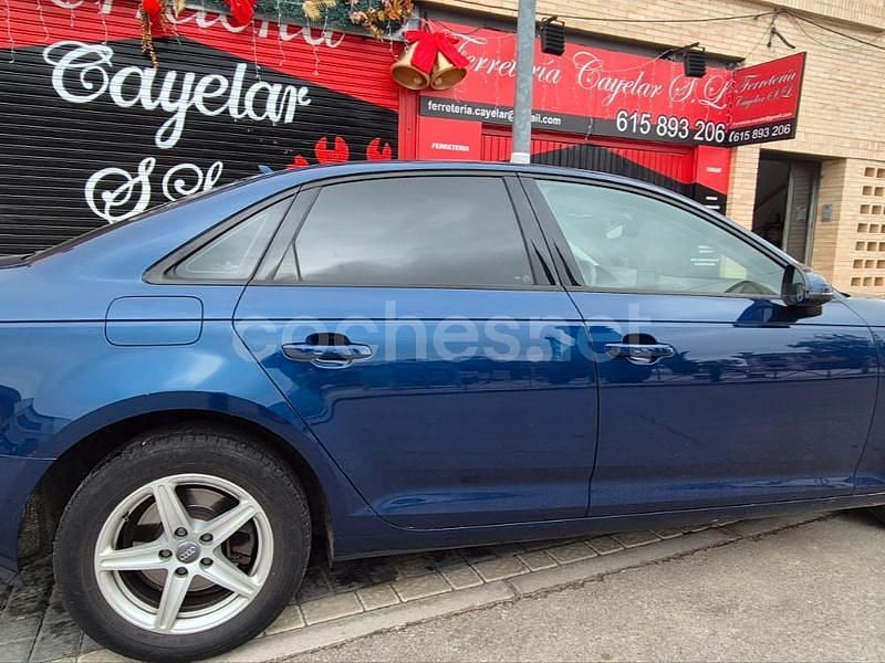 Usado Audi A4 150 CV (110 kW) 2018 Azul Berlina