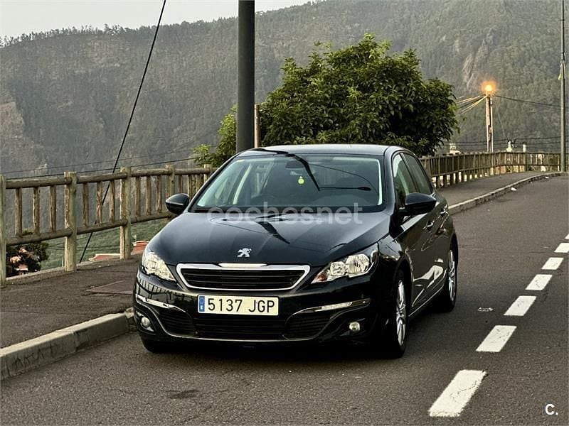 Azul Usado 2015 Peugeot 308 Active Berlina | 6200 € (Buen precio) - Imagen 1/4
