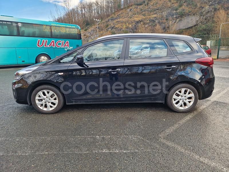 Usado Kia Carens 135 CV (99 kW) 2017 Negro Monovolumen