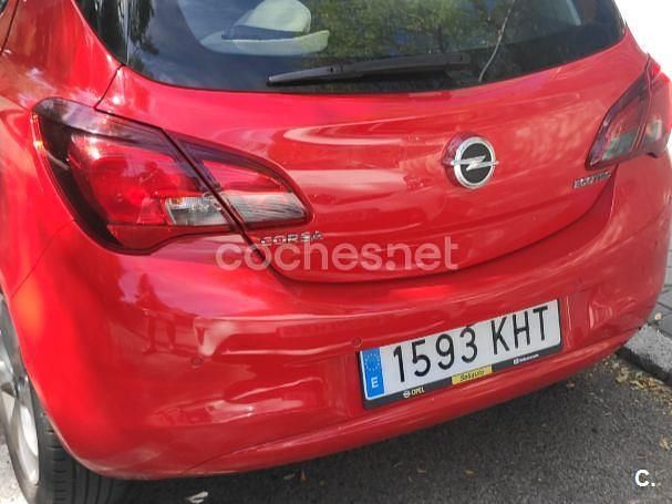 Usado Opel Corsa Selective 90 CV (66 kW) 2018 Rojo Utilitario