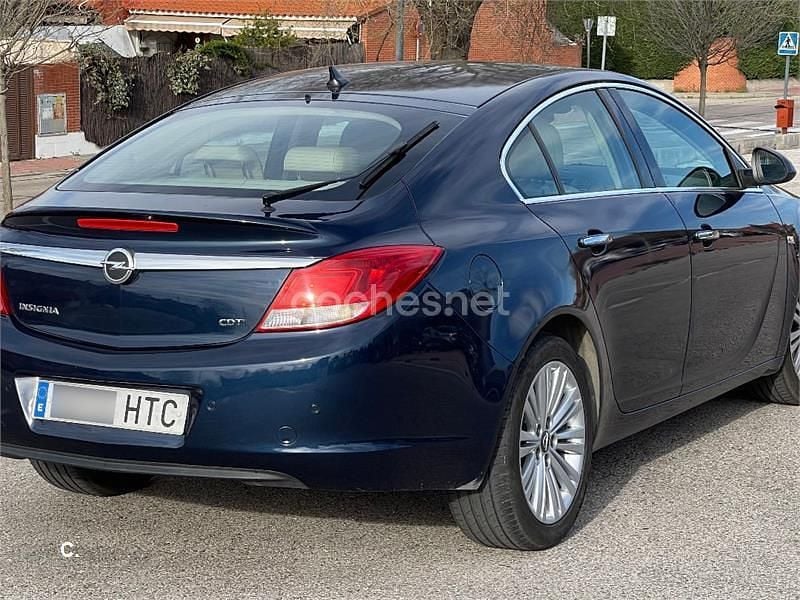 Usado Opel Insignia Excellence 130 CV (95 kW) 2013 Negro Berlina