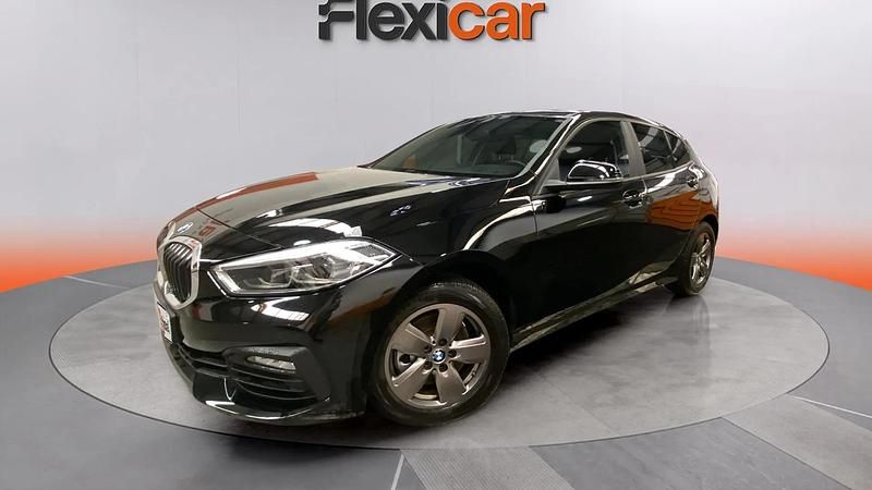 Usado BMW 118 140 CV (102 kW) 2021 Negro Utilitario