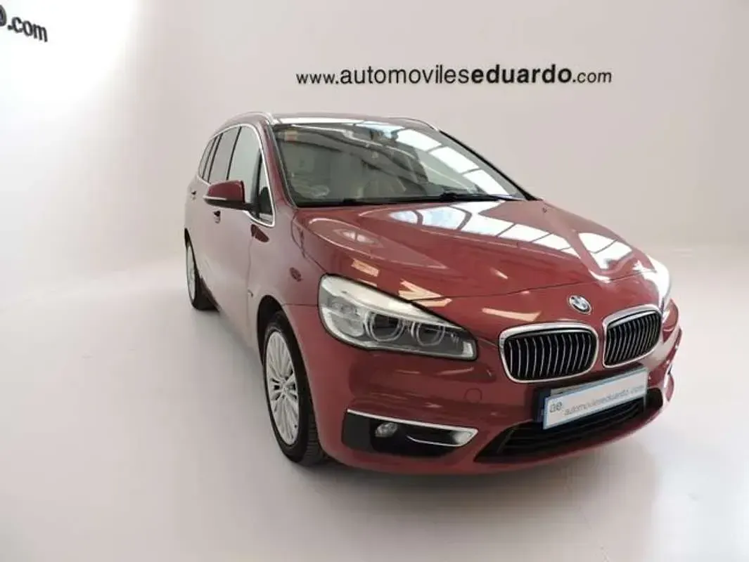 Usado BMW 218 Gran Tourer 150 CV (110 kW) 2016 Rojo Monovolumen