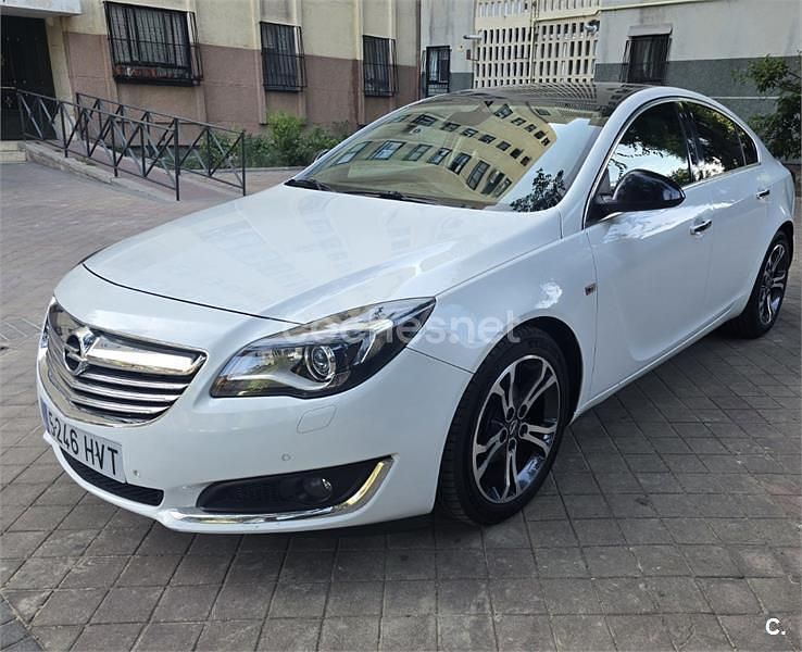 Blanco Usado 2014 Opel Insignia Selective Berlina | 5900 € (Precio justo) - Imagen 1/4