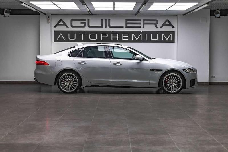 Usado Jaguar XF S 380 CV (279 kW) 2015 Blanco Berlina