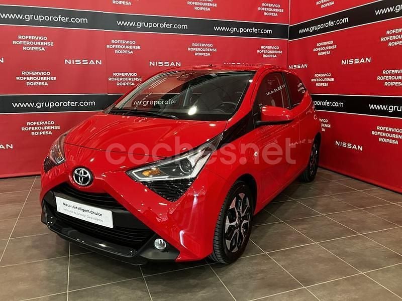 Rojo Usado 2019 Toyota Aygo X-play Utilitario | 12.900 € (Precio justo) - Imagen 1/4