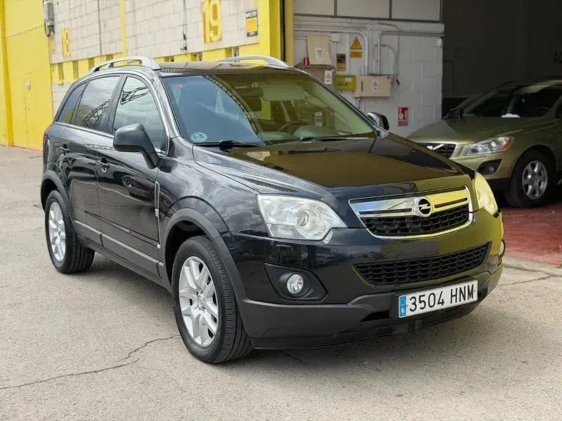 Usado Opel Antara Selective 163 CV (119 kW) 2013 Negro SUV