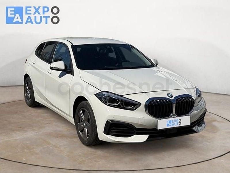 Usado BMW 118 Comfort Edition 136 CV (100 kW) 2023 Blanco Utilitario