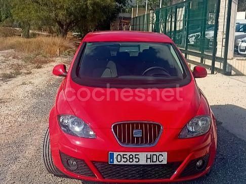 Rojo Usado 2012 Seat Altea Reference Monovolumen | 7200 € (Precio justo) - Imagen 1/4