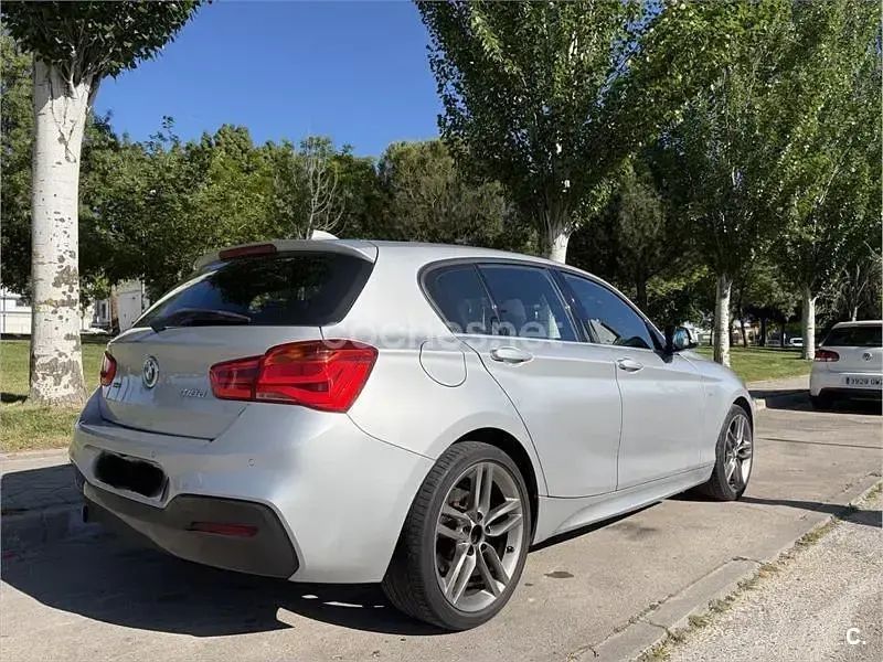 Usado BMW 118 M Sport 150 CV (110 kW) 2017 Gris / plata Utilitario