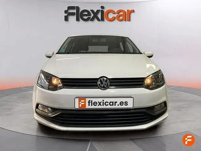 Usado VW Polo 75 CV (55 kW) 2015 Blanco Utilitario