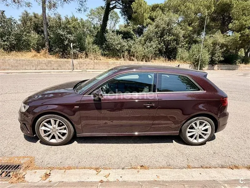 Usado Audi A3 S-Line 110 CV (80 kW) 2016 Granate Berlina