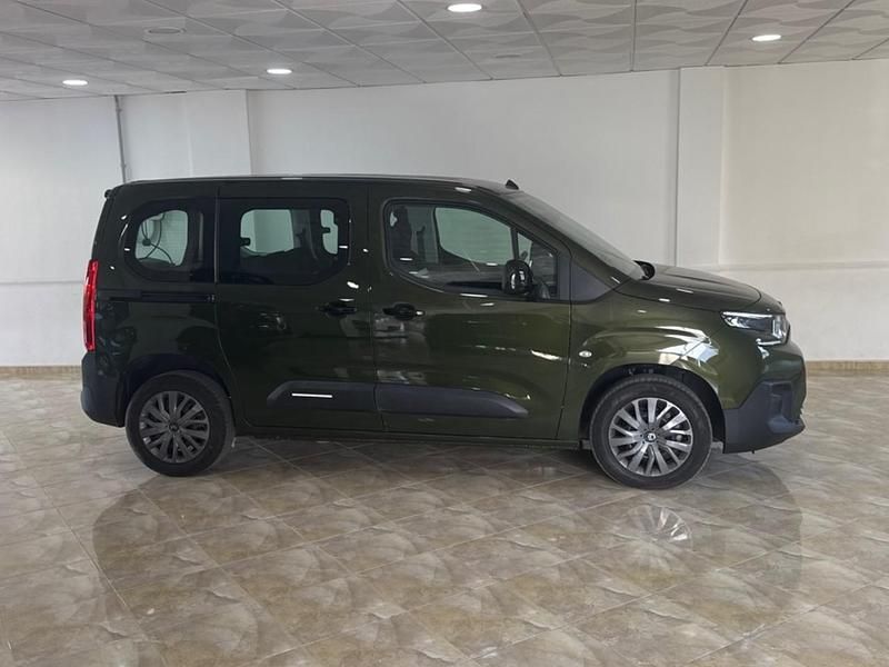 Usado Citroën Berlingo 102 CV (75 kW) 2025 Verde Monovolumen
