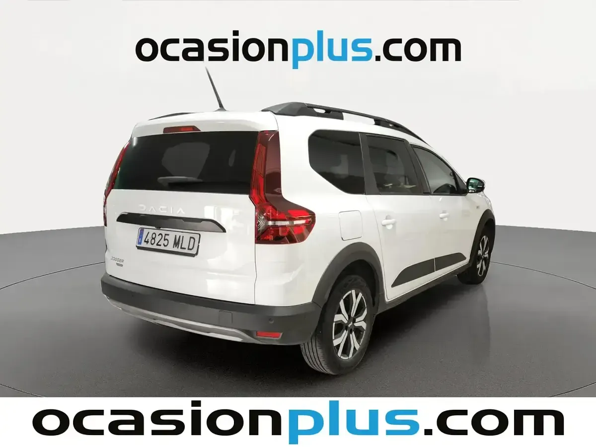 Usado Dacia Jogger Expression 140 CV (102 kW) 2023 Blanco Monovolumen