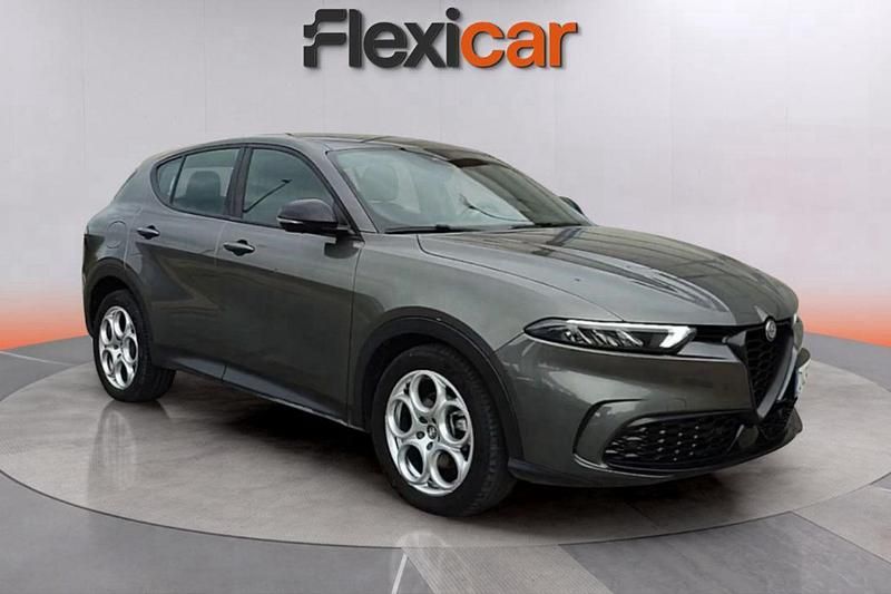 Gris Usado 2023 Alfa Romeo Tonale Sprint SUV | 21.790 € (Buen precio) - Imagen 1/4