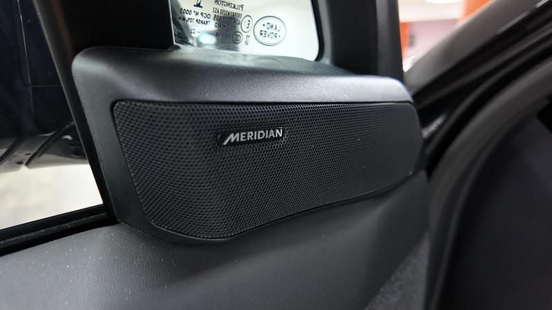 Negro Usado 2023 Land Rover Range Rover SE Dynamic SUV | 98.990 € - Imagen 1/4