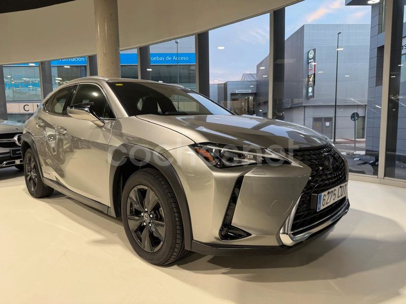 Gris / plata Usado 2020 Lexus UX Business Edition SUV | 27.500 € (Precio justo) - Imagen 1/4
