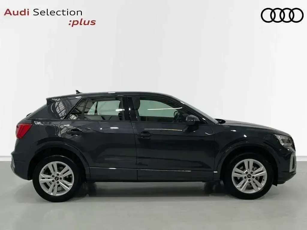 Usado Audi Q2 Advanced Plus 150 CV (110 kW) 2022 Gris SUV