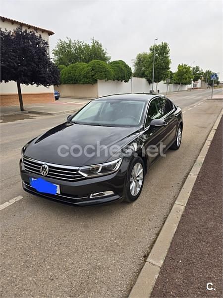 Negro Usado 2018 VW Passat Advance Berlina | 17.500 € (Precio justo) - Imagen 1/4