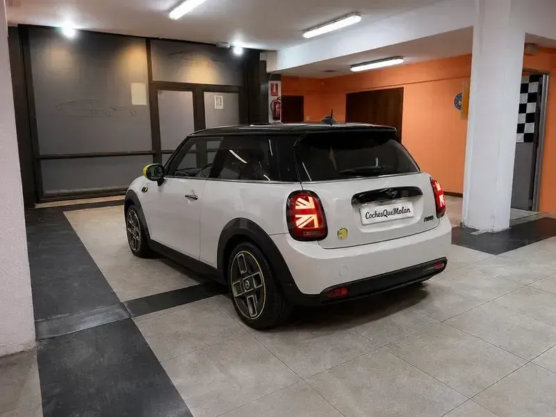 Usado Mini Cooper SE 135 kW (184 CV) 2022 Eléctrico Utilitario