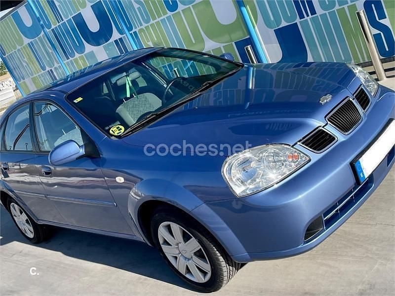 Usado Chevrolet Nubira SX 103 CV (75 kW) 2003 Azul Berlina