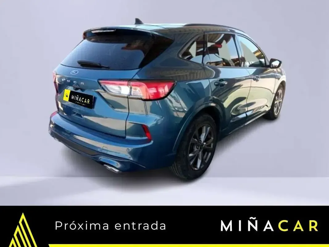 Usado Ford Kuga ST-Line 150 CV (110 kW) 2022 Azul SUV