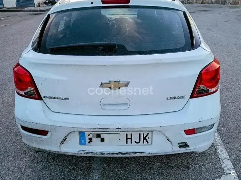 Usado Chevrolet Cruze LT 163 CV (119 kW) 2012 Blanco Berlina