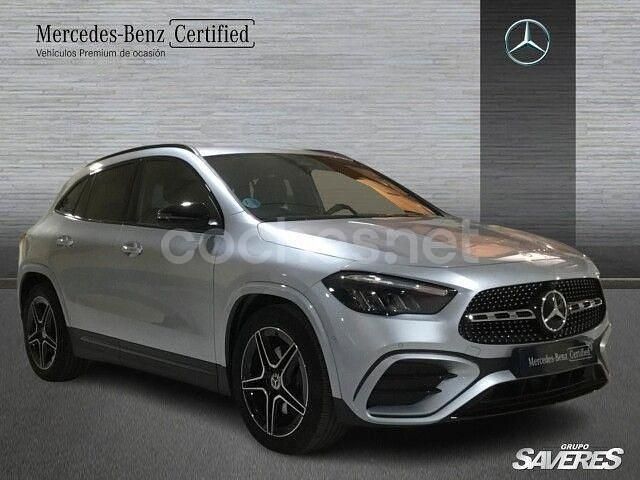 Usado Mercedes GLA200 163 CV (119 kW) 2025 Gris / plata SUV