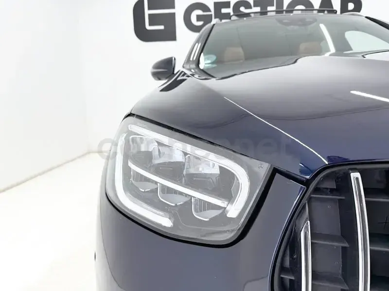 Usado Mercedes GLC43 AMG 390 CV (286 kW) 2022 Azul SUV