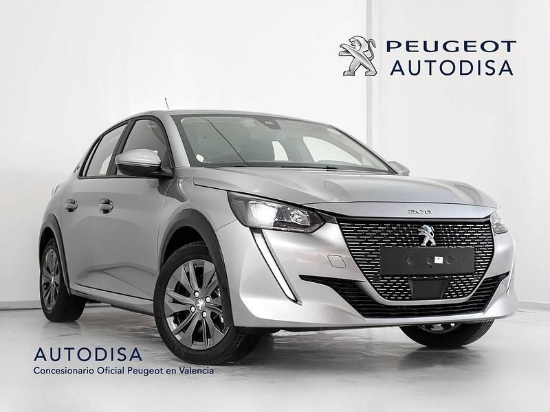 Usado Peugeot e-208 Allure 100 kW (136 CV) 2023 Gris Utilitario