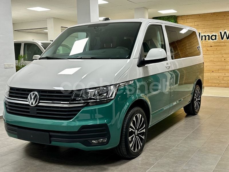 Verde Usado 2024 VW Caravelle Monovolumen | 46.900 € (Caro) - Imagen 1/4