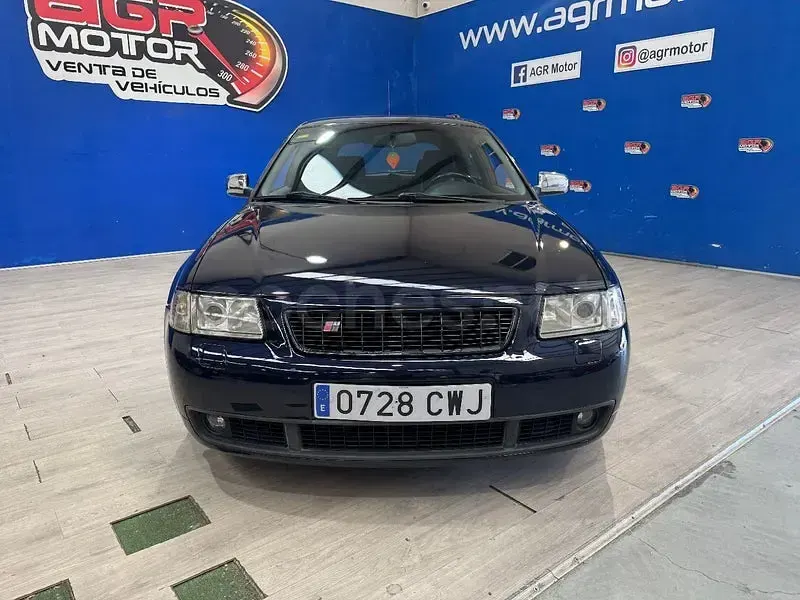 Usado Audi S3 210 CV (154 kW) 1999 Negro Utilitario