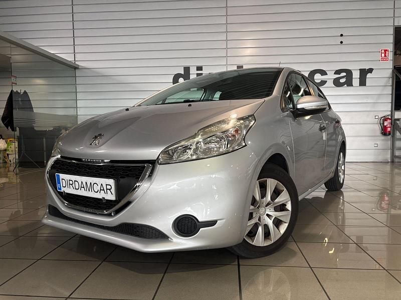 Usado Peugeot 208 Access 68 CV (50 kW) 2015 Gris Utilitario