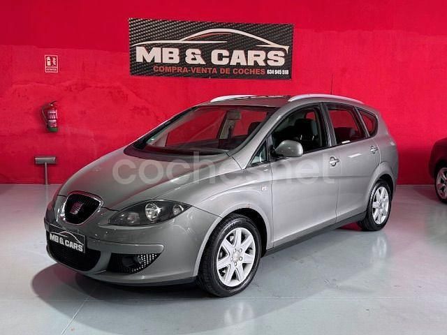 Usado Seat Altea XL Stylance 105 CV (77 kW) 2008 Gris / plata Monovolumen