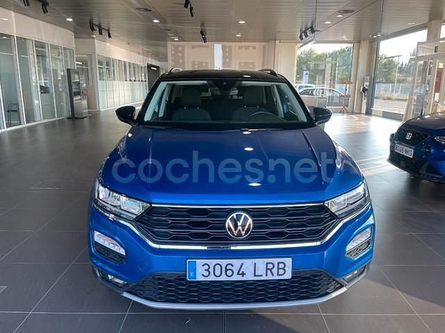 Usado VW T-Roc Advance 110 CV (80 kW) 2021 Azul SUV