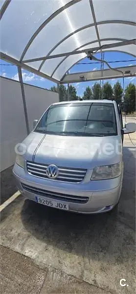 Usado VW Multivan Highline 174 CV (127 kW) 2003 Gris / plata Monovolumen