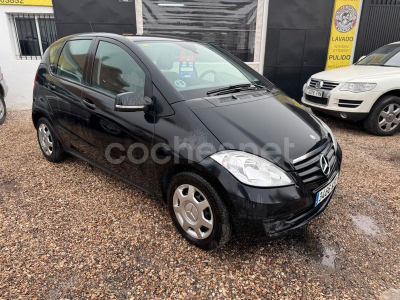 Negro Usado 2010 Mercedes A180 Elegance Monovolumen | 6500 € (Precio justo) - Imagen 1/4