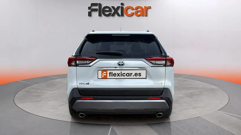 Usado Toyota RAV4 Hybrid Advance 218 CV (160 kW) 2023 Blanco SUV