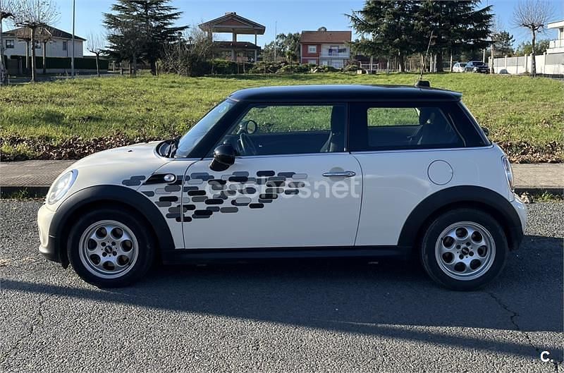 Usado Mini Cooper D 110 CV (80 kW) 2011 Beige Utilitario