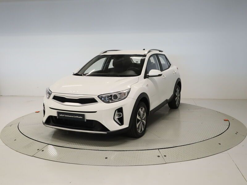 Blanco Usado 2024 Kia Stonic SUV | 17.500 € (Precio justo) - Imagen 1/4