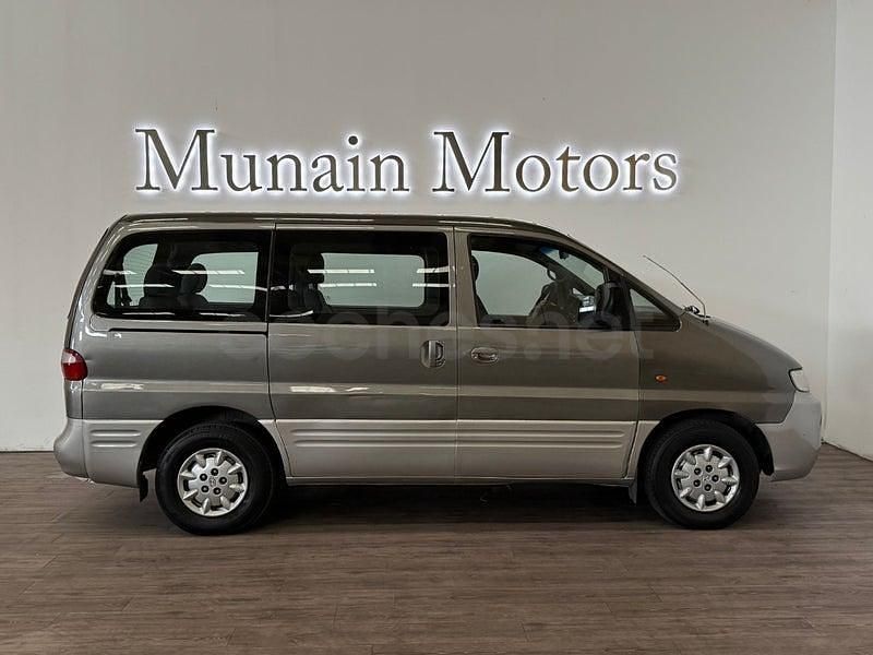 Usado Hyundai H-1 85 CV (62 kW) 2000 Gris / plata Monovolumen