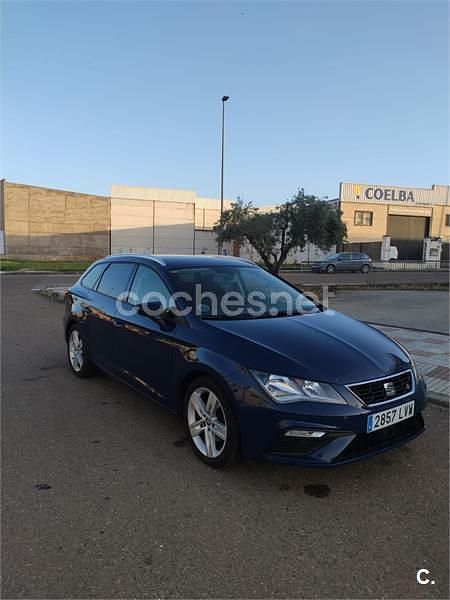 Usado Seat Leon ST FR 150 CV (110 kW) 2018 Azul Familiar