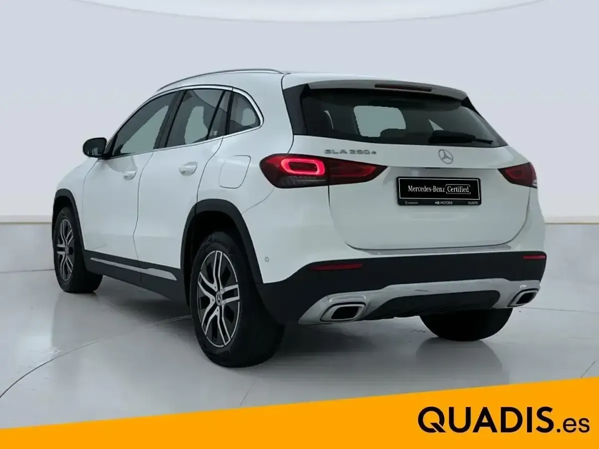 Usado Mercedes GLA250 218 CV (160 kW) 2022 Blanco SUV