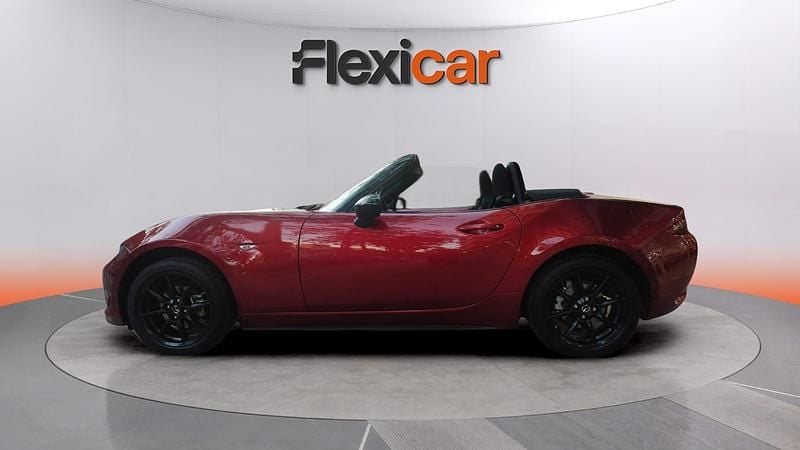 Usado Mazda MX5 Prime-Line 132 CV (97 kW) 2022 Burdeos Descapotable