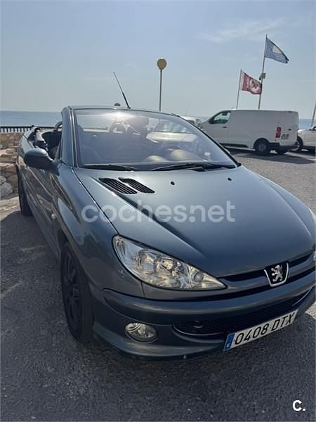 Azul Usado 2005 Peugeot 206 CC Descapotable | 3999 € (Precio justo) - Imagen 1/4
