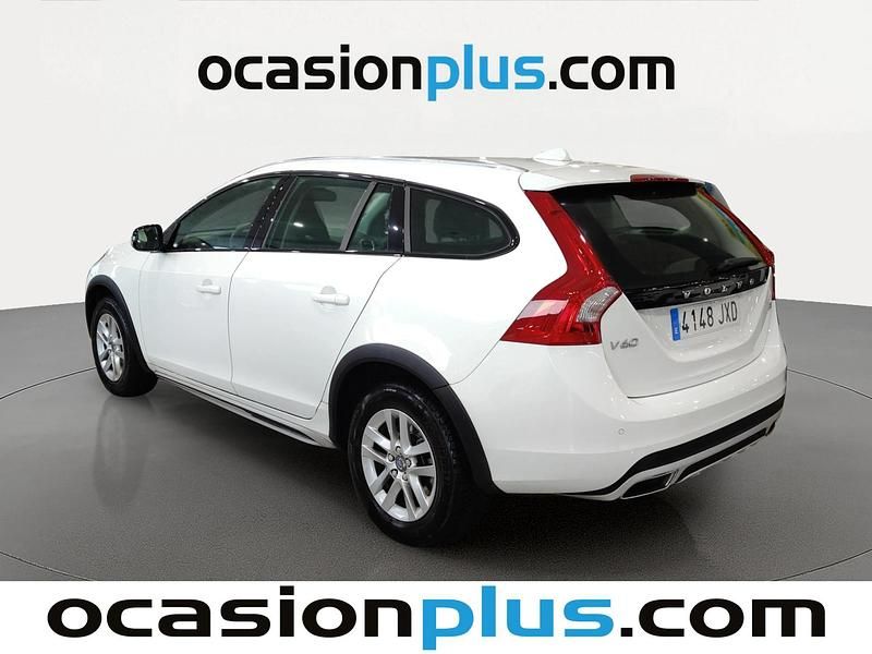 Usado Volvo V60 CC Kinetic 150 CV (110 kW) 2017 Blanco Familiar
