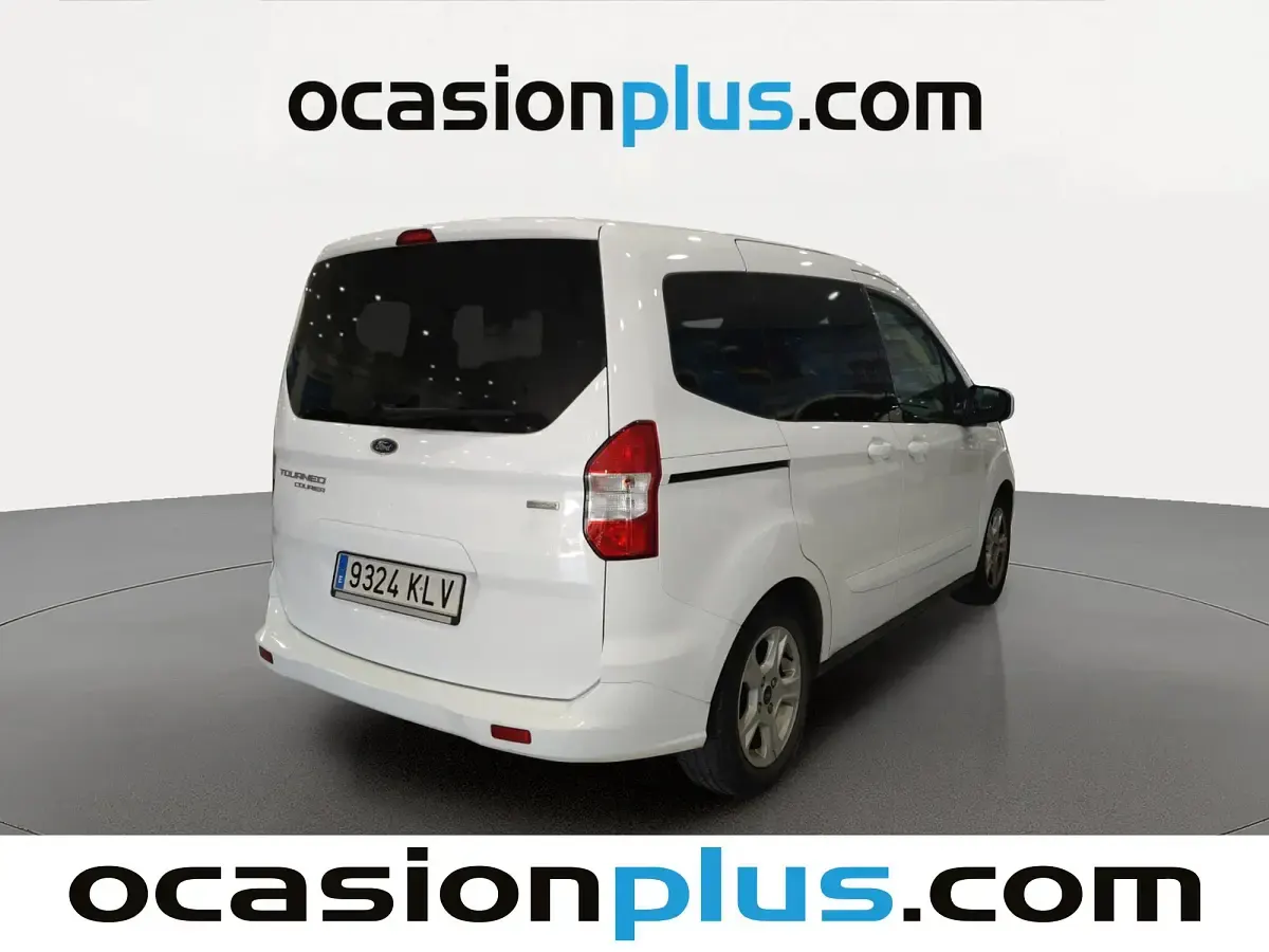 Usado Ford Tourneo Courier Trend 100 CV (73 kW) 2018 Blanco Monovolumen