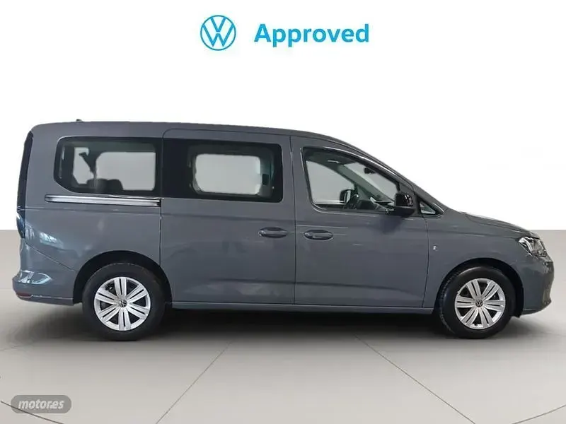 Usado VW Caddy Maxi 116 CV (85 kW) 2025 Gris / plateado Monovolumen