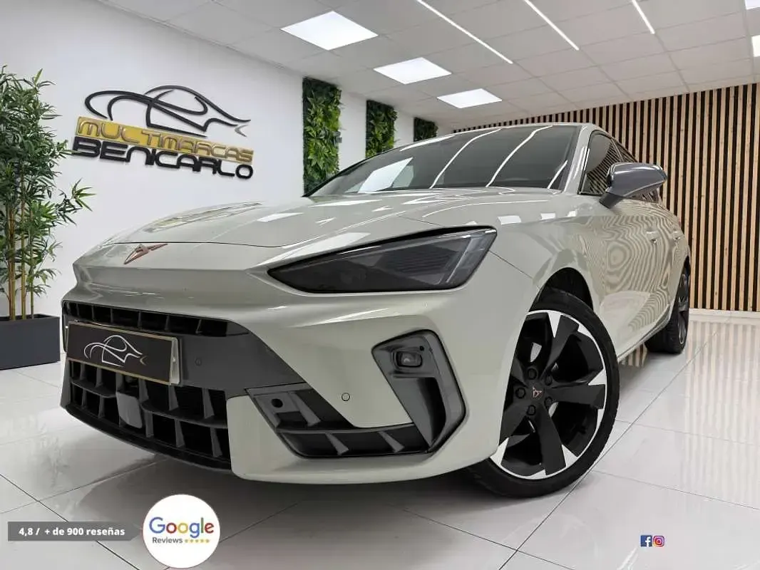 Usado Cupra Leon 150 CV (110 kW) 2024 Gris Utilitario